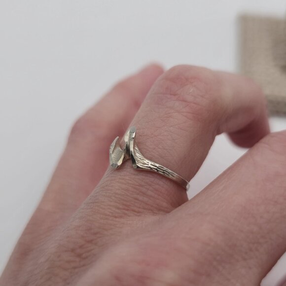 Size 6.75 Sterling Silver Cute Abstract Delicate Ring A2116 - Picture 3 of 7